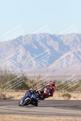 media/Dec-07-2025-CVMA (Sun) [[3e7d2de5dc]]/Race 16-Formula Middleweight/